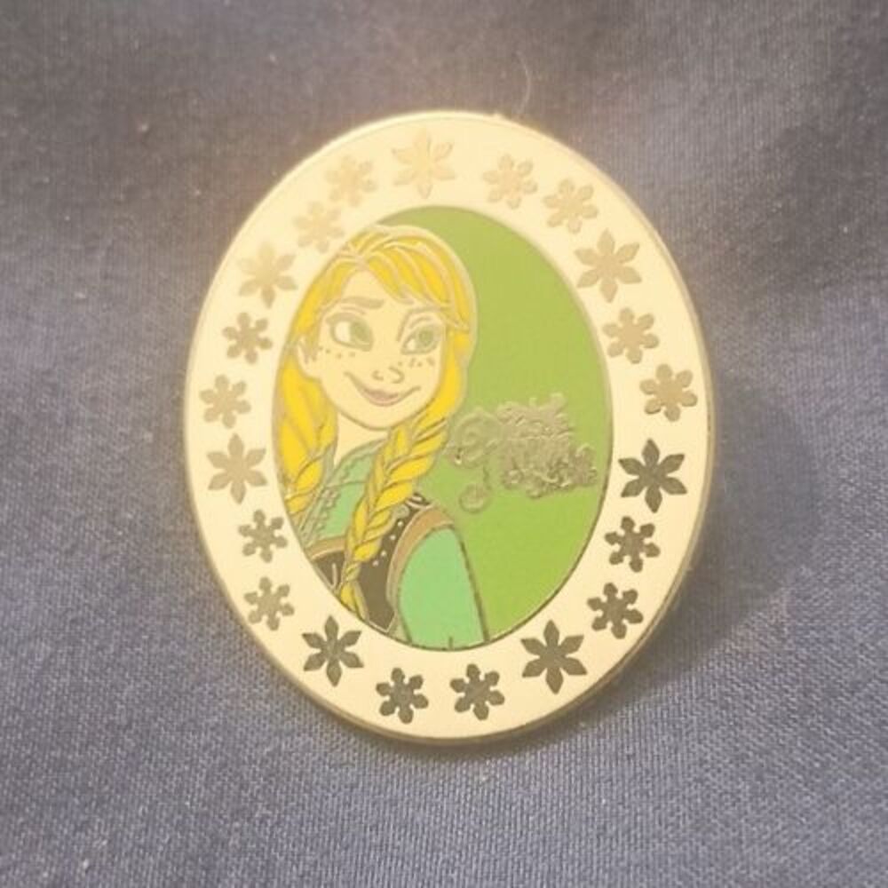 Disney Pin - Frozen Booster - Anna Booster Pin Only - Oval W/ Snowflakes